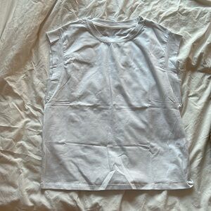 White cap sleeve tee